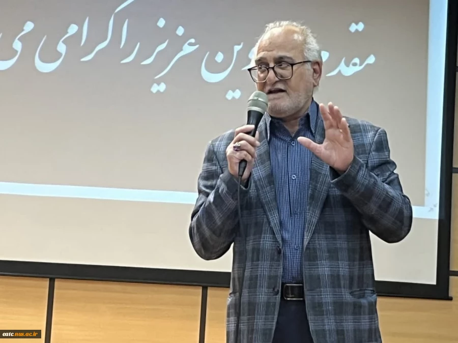 جشن میلاد حضرت معصومه(س)و گرامیداشت دهه کرامت در آموزشکده فنی امام علی (ع) یزد برگزار شد. 6